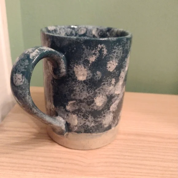New Handcrafted Glazed Pottery Mug - Picture 15 of 15